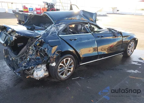 2016 Mercedes-Benz C 300 from USA, damaged, VIN 55SWF4JB1GU121999